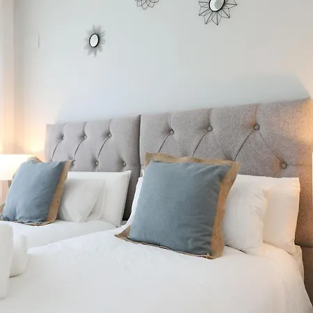 Penthouse With Large Roof Terrace & Plunge Pool Apartman La Cala de Mijas